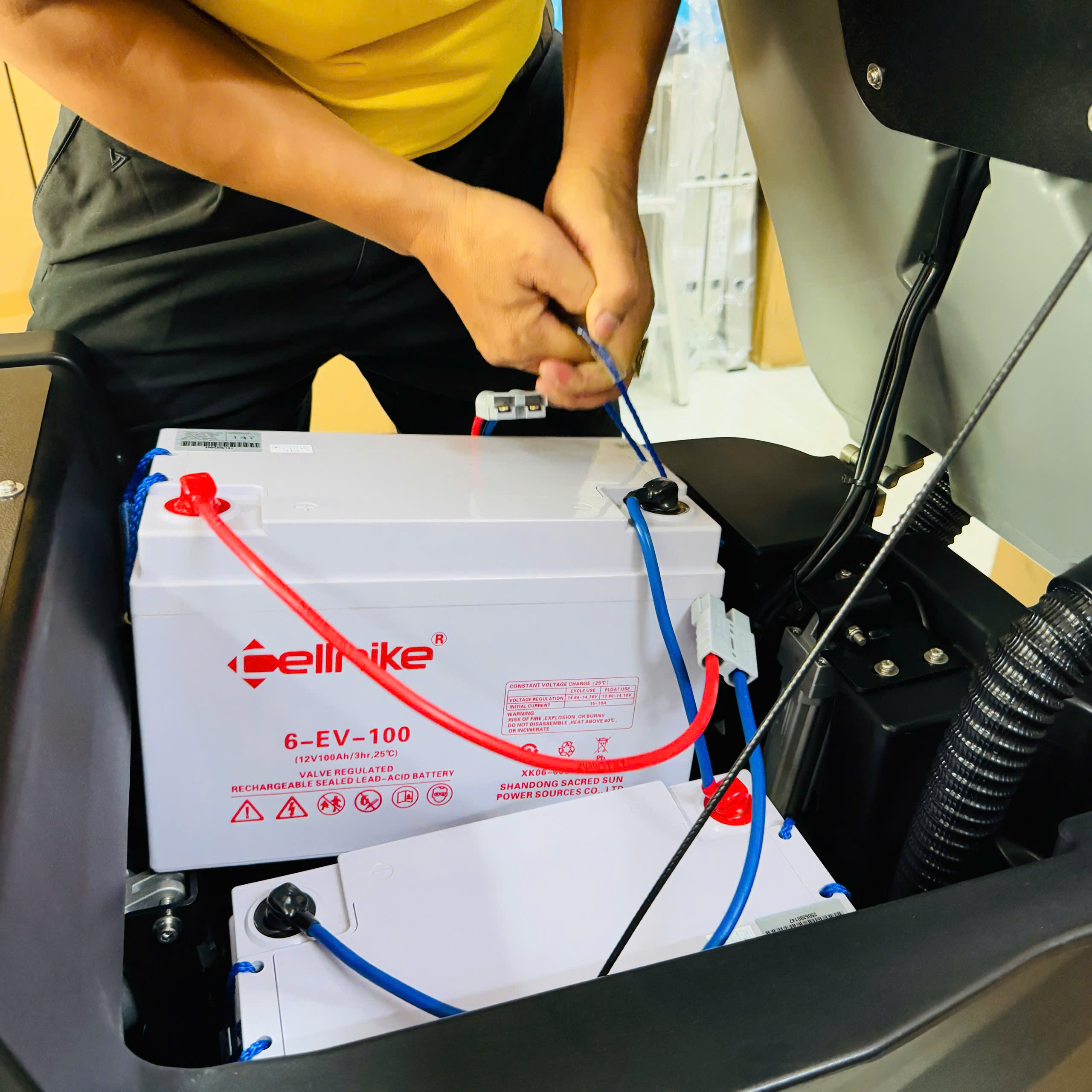 Máy chà sàn liên hợp công nghiệp HiClean HC66 - Ảnh 2